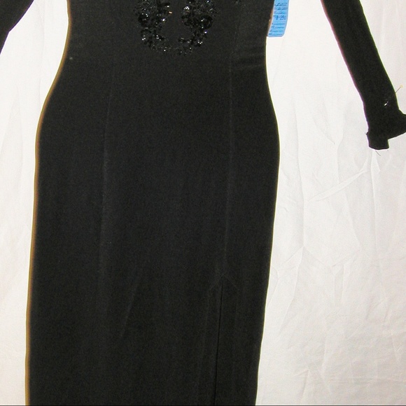 A 1604 gown, formal, after five, bride, occasion - Picture 8 of 8